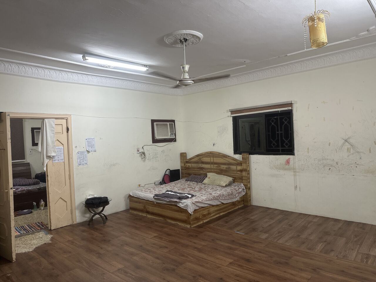 SAR 650/month, One Single Room Available Furnished