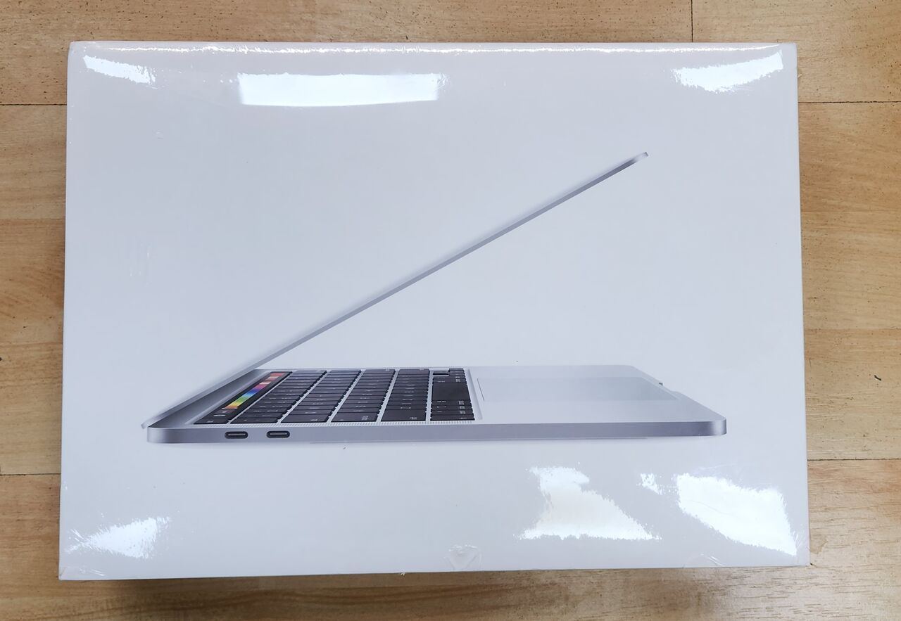SAR 2999, MacBook Pro I5 13” Ram:32GB SSD:512 New Box Pack