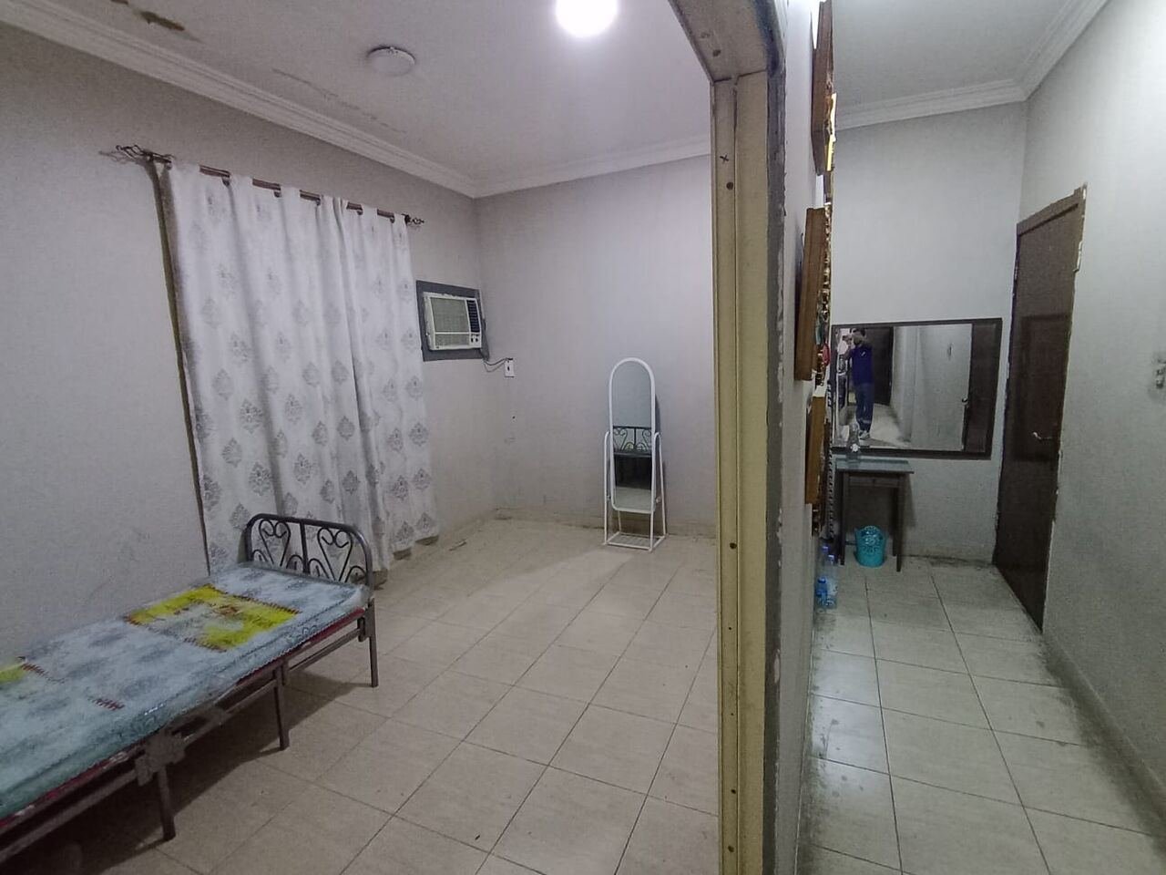 SAR 750, Dears Room Available