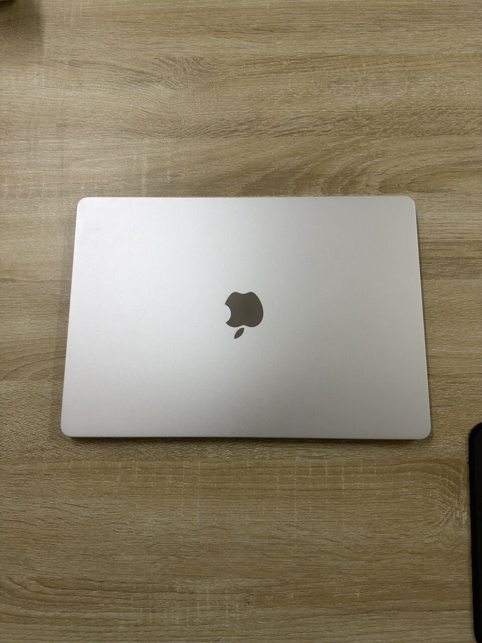 SAR 5000, Macbook Air M5 2026 3 Months Used Slightly