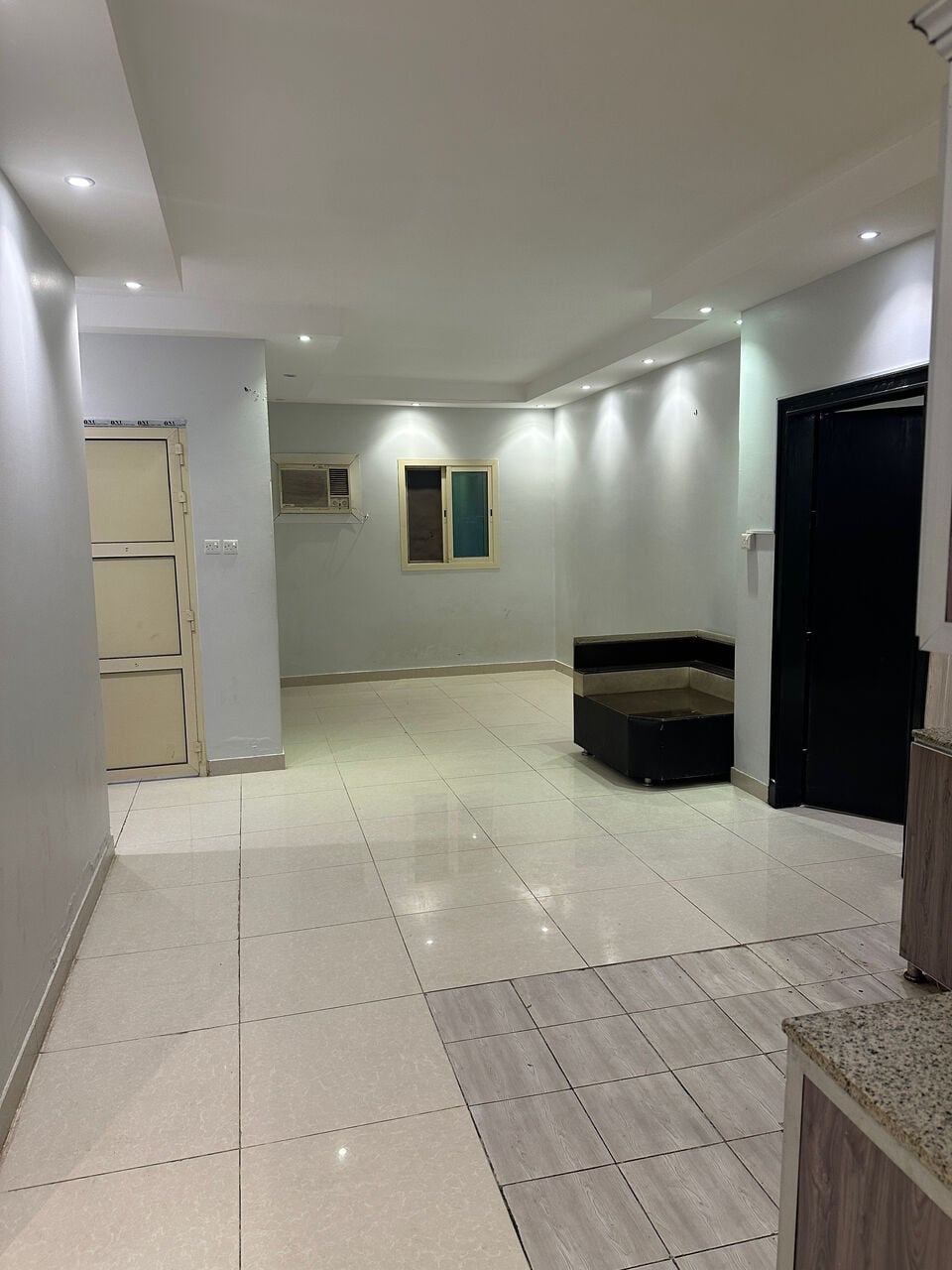 SAR 40000/year, 3 BR, 3BHK Flat For Rent Jarir / Malaz