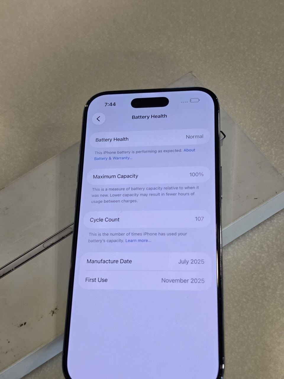 SAR 4700, IPhone 17 Pro Max