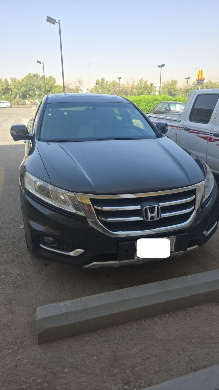 SAR 35000, Honda Accord Crosstour, 2013, Automatic, 140000 KM, Honda Crosstour V6 Full Option – Genuine 140k KM – Excell