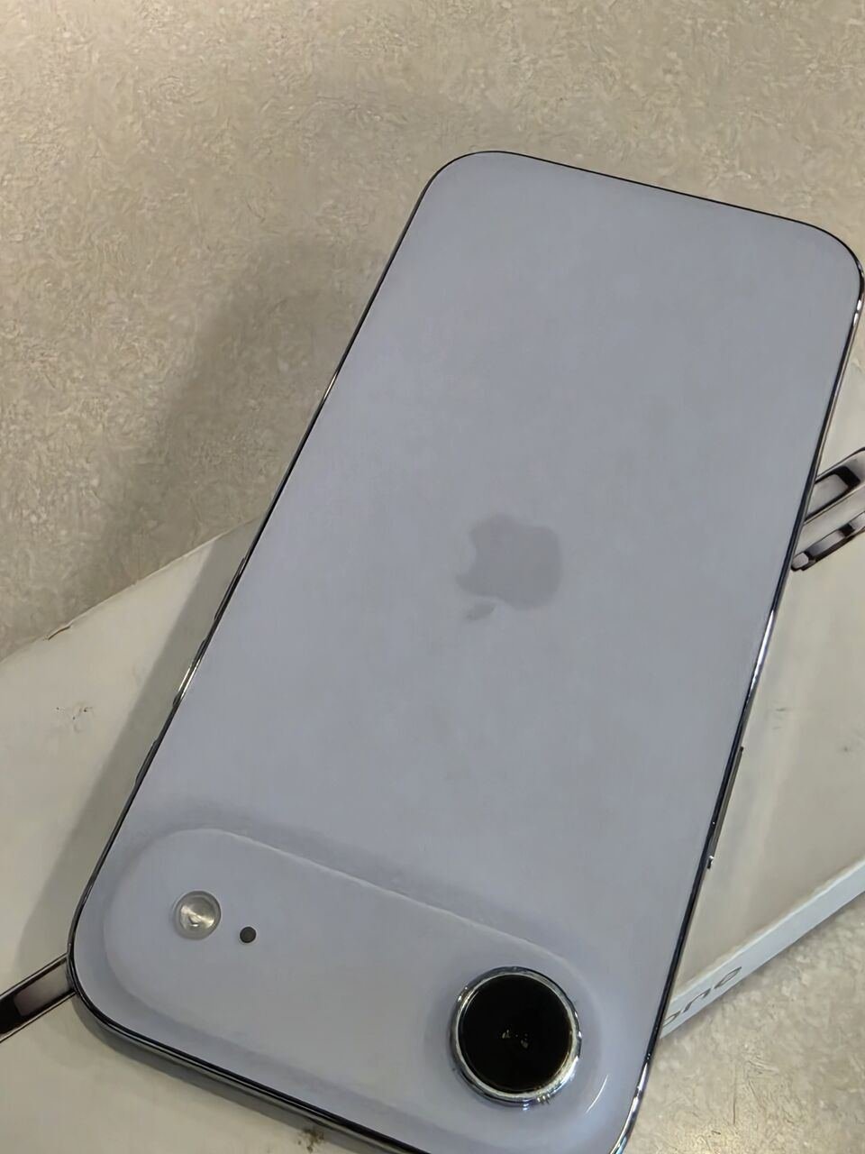 SAR 2900, IPhone 17 Air