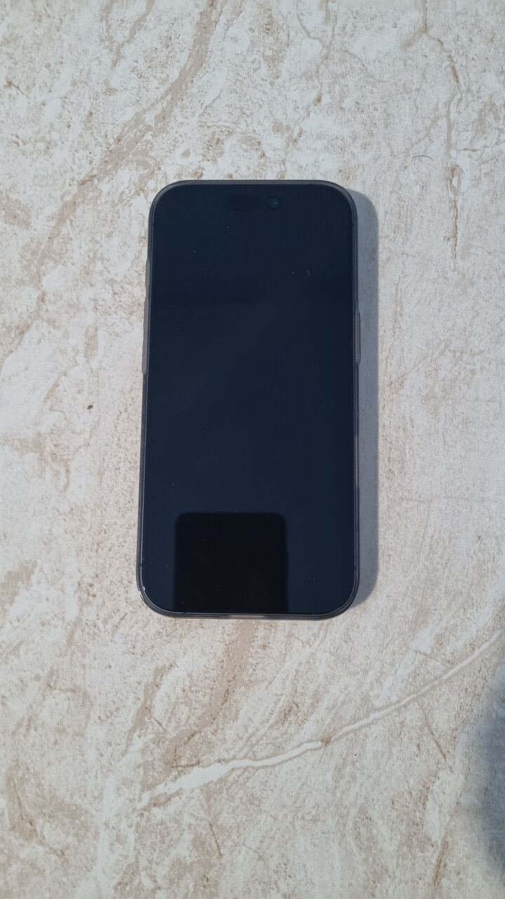 SAR 3400, 1 Month Barely Used Ipone 17 For Sale.