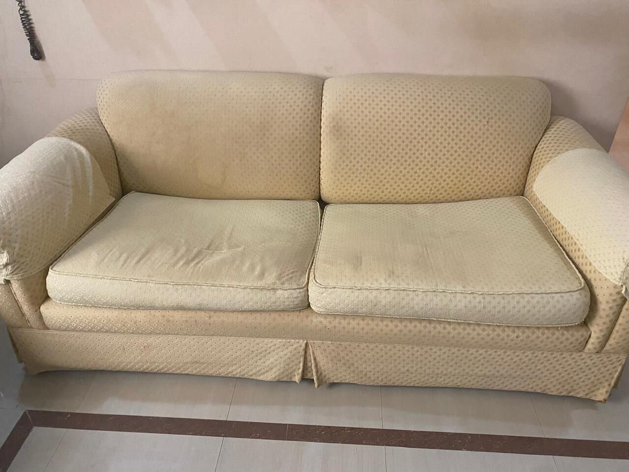 SAR 1800, 🛋️✨ للبيع – طقم كنب امريكي فاخر بجودة عال